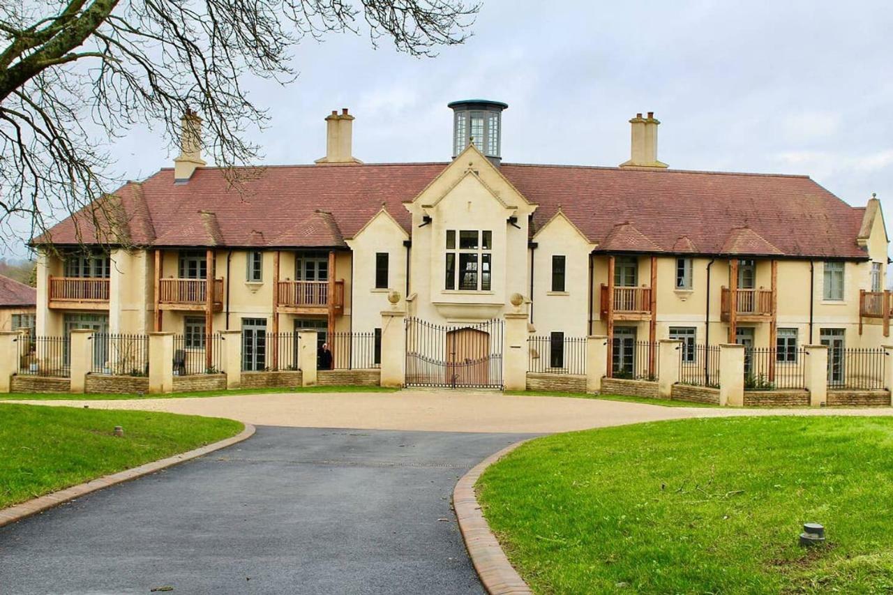Апартаменты Charlton Court Радсток Экстерьер фото